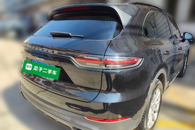 Used Porsche Cayenne 2018 Cayenne 3.0T Rear Right 45 Deg