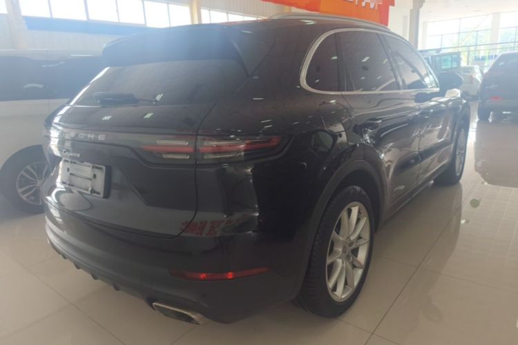 Used Porsche Cayenne 2018 Cayenne 3.0T Rear Right 45 Deg