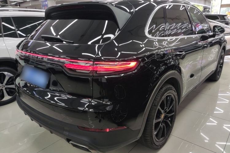 Used Porsche Cayenne 2018 Cayenne 3.0T Rear Right 45 Deg