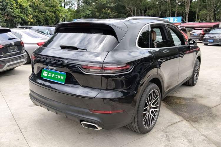 Used Porsche Cayenne 2018 Cayenne 3.0T Rear Right 45 Deg