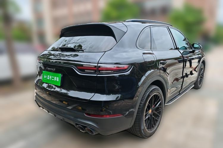 Used Porsche Cayenne 2018 Cayenne 3.0T Rear Right 45 Deg