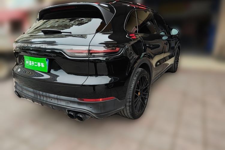 Used Porsche Cayenne 2018 Cayenne 3.0T Rear Right 45 Deg
