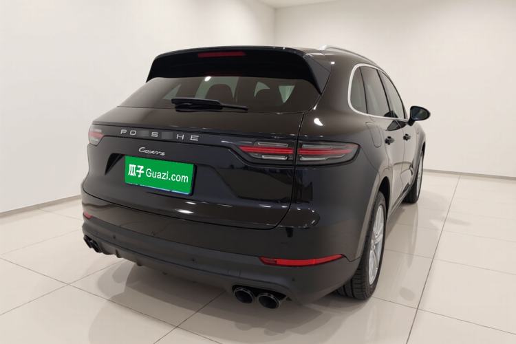 Used Porsche Cayenne 2018 Cayenne 3.0T Rear Right 45 Deg