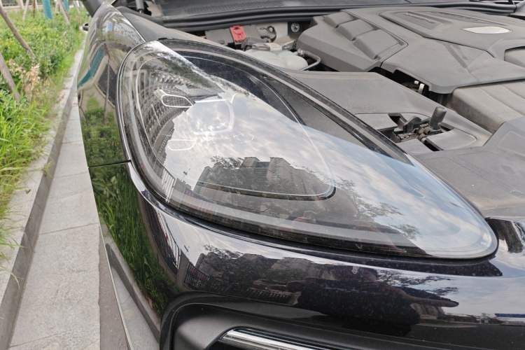 Used Porsche Cayenne 2018 Cayenne 3.0T Right Front Headlight