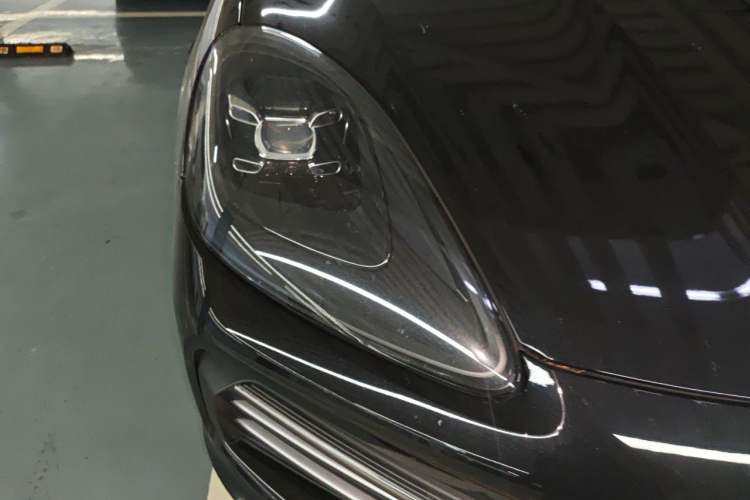 Used Porsche Cayenne 2018 Cayenne 3.0T Right Front Headlight