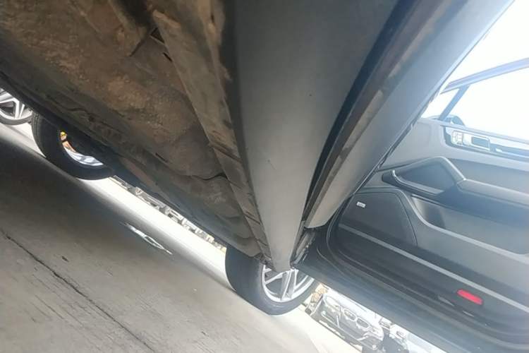 Used Porsche Cayenne 2018 Cayenne 3.0T Right Side Sill