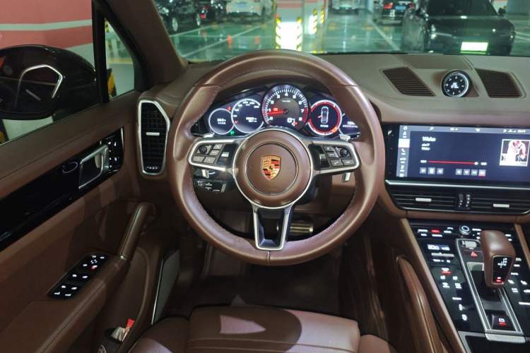 Used Porsche Cayenne 2018 Cayenne S 2.9T Steering Wheel