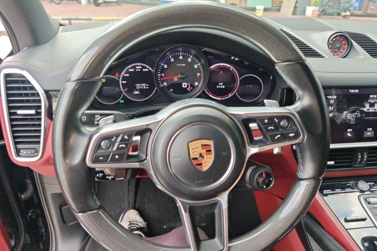 Used Porsche Cayenne 2018 Cayenne 3.0T Steering Wheel