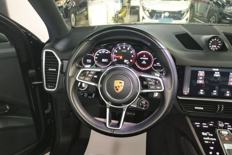 Used Porsche Cayenne 2018 Cayenne 3.0T Steering Wheel
