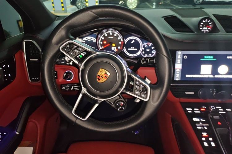 Used Porsche Cayenne 2018 Cayenne 3.0T Steering Wheel