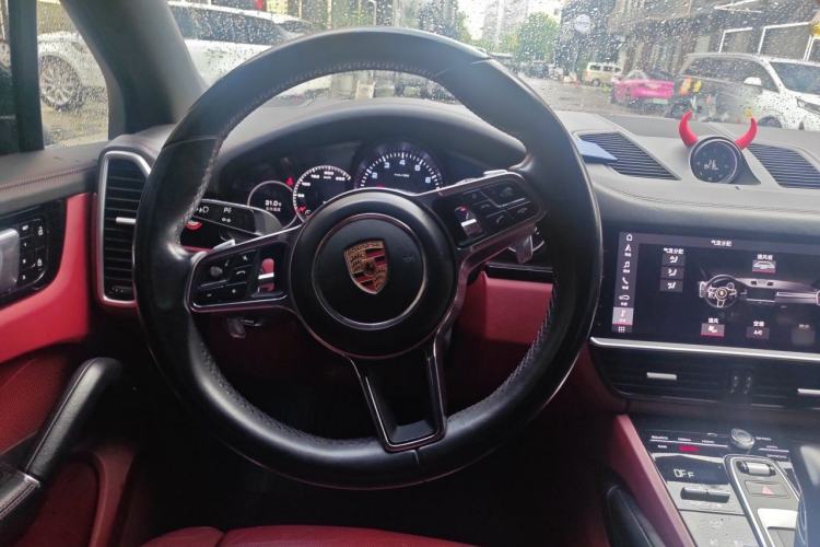 Used Porsche Cayenne 2018 Cayenne 3.0T Steering Wheel