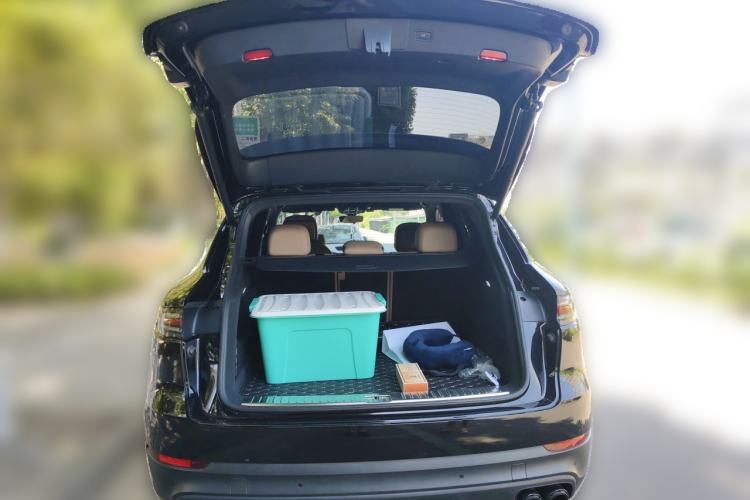 Used Porsche Cayenne 2018 Cayenne 3.0T Trunk