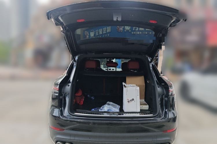 Used Porsche Cayenne 2018 Cayenne 3.0T Trunk