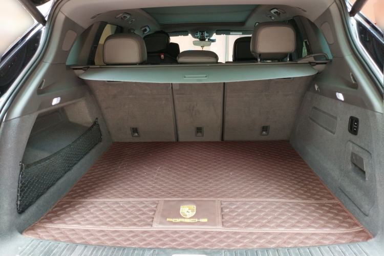 Used Porsche Cayenne 2018 Cayenne 3.0T Trunk
