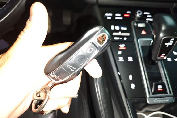 Used Porsche Cayenne 2018 Cayenne 3.0T Vehicle Key