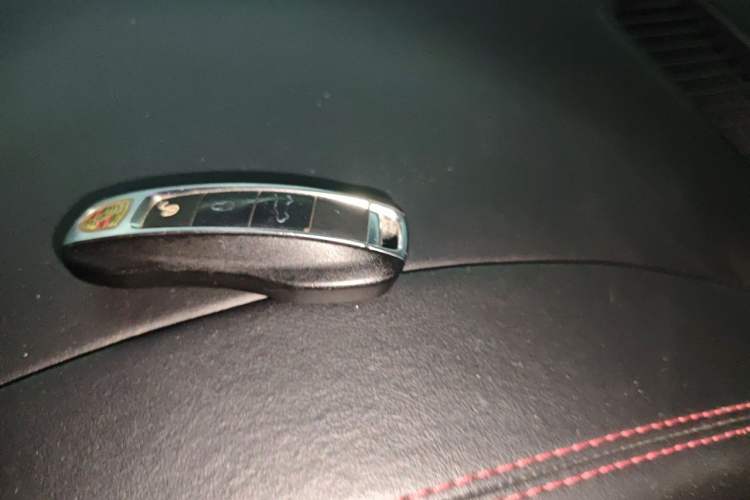 Used Porsche Cayenne 2018 Cayenne 3.0T Vehicle Key