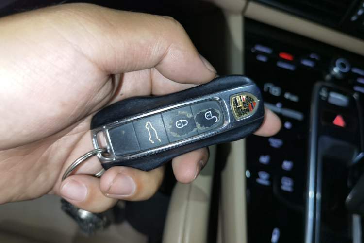 Used Porsche Cayenne 2018 Cayenne 3.0T Vehicle Key