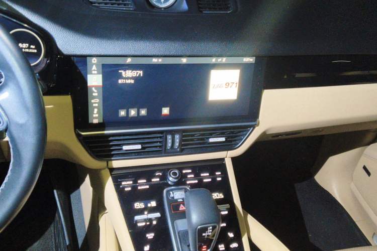 Used Porsche Cayenne 2018 Cayenne 3.0T Audio And AC Panel