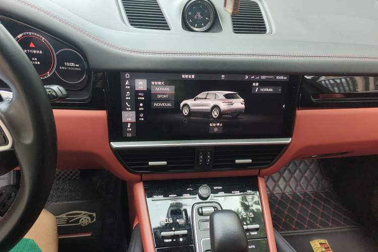 Used Porsche Cayenne 2018 Cayenne 3.0T Audio And AC Panel