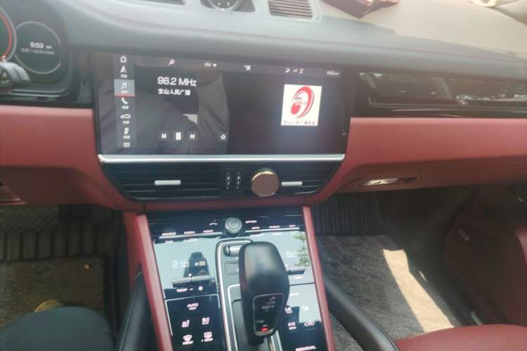Used Porsche Cayenne 2018 Cayenne 3.0T Audio And AC Panel