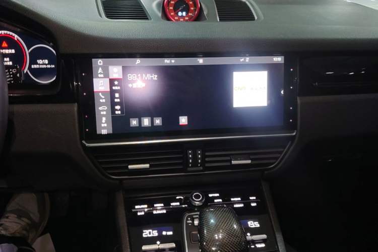 Used Porsche Cayenne 2018 Cayenne 3.0T Audio And AC Panel