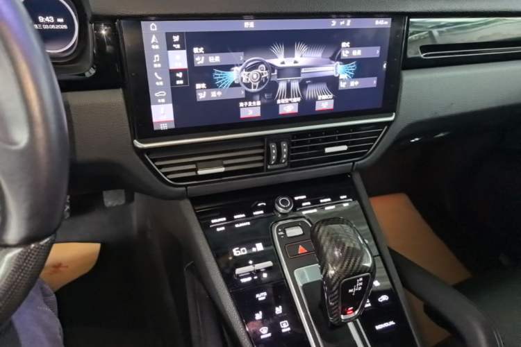 Used Porsche Cayenne 2018 Cayenne 3.0T Audio And AC Panel
