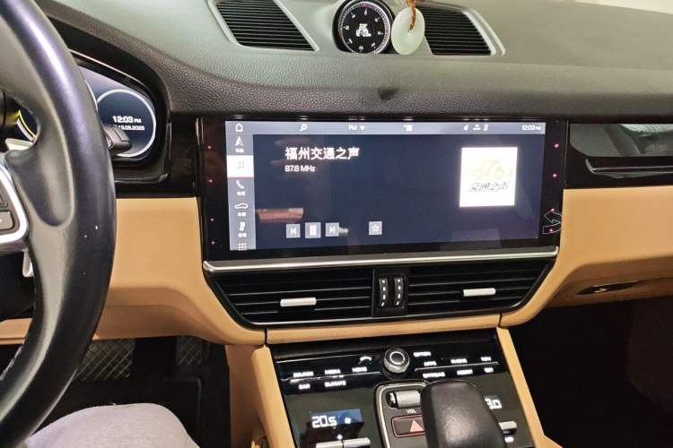 Used Porsche Cayenne 2018 Cayenne 3.0T Audio And AC Panel