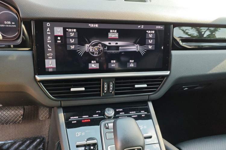 Used Porsche Cayenne 2018 Cayenne 3.0T Audio And AC Panel