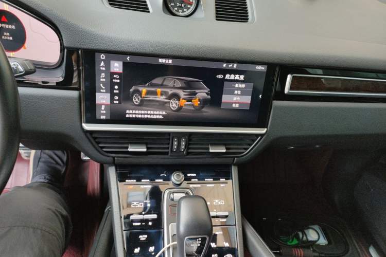Used Porsche Cayenne 2018 Cayenne S 2.9T Audio And AC Panel