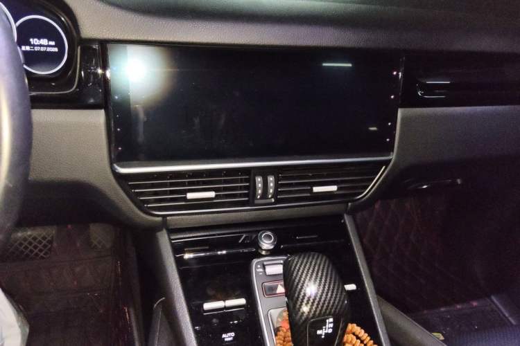 Used Porsche Cayenne 2018 Cayenne 3.0T Audio And AC Panel