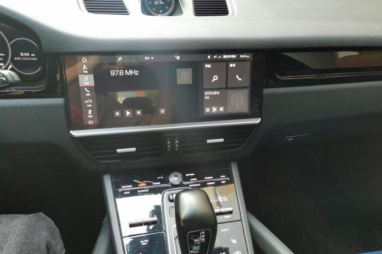 Used Porsche Cayenne  Audio And AC Panel