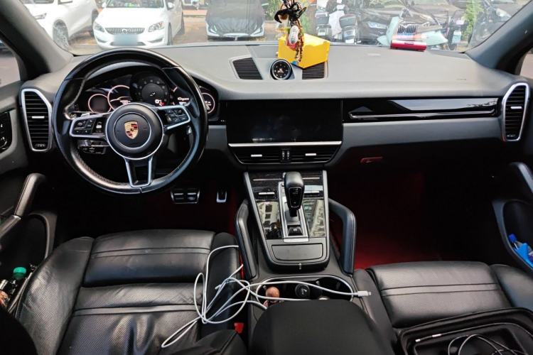Used Porsche Cayenne 2018 Cayenne 3.0T Center Console