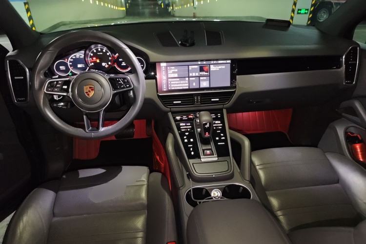 Used Porsche Cayenne 2018 Cayenne 3.0T Center Console