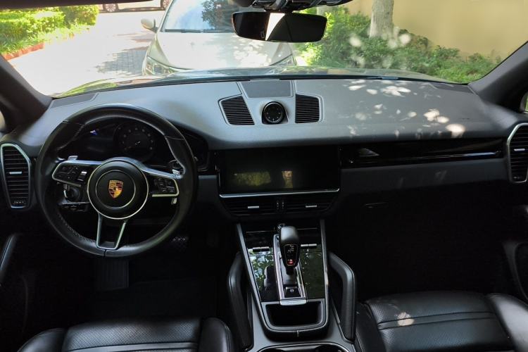 Used Porsche Cayenne 2018 Cayenne 3.0T Center Console