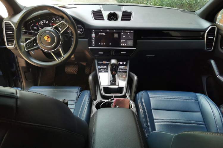 Used Porsche Cayenne  Center Console
