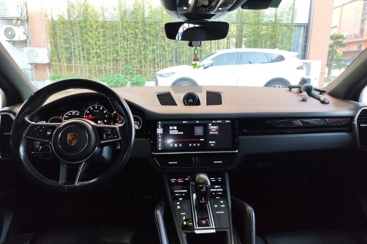 Used Porsche Cayenne 2018 Cayenne 3.0T Center Console