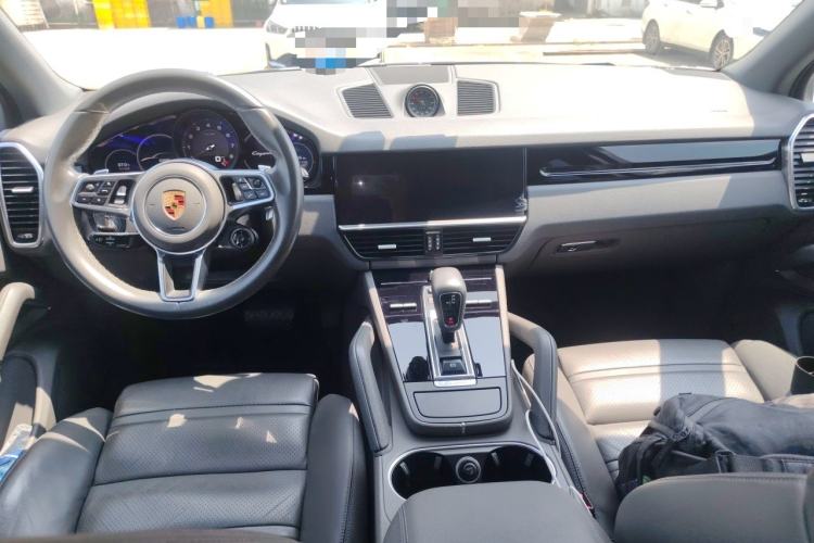 Used Porsche Cayenne 2018 Cayenne 3.0T Center Console