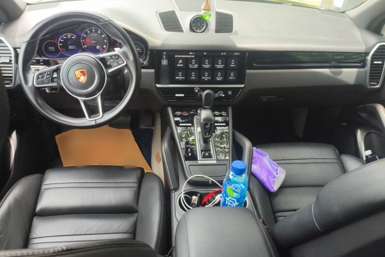 Used Porsche Cayenne 2018 Cayenne 3.0T Center Console