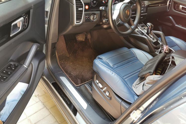 Used Porsche Cayenne  Driver Seat