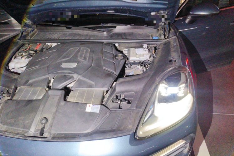Used Porsche Cayenne 2018 Cayenne 3.0T Engine Bay Left