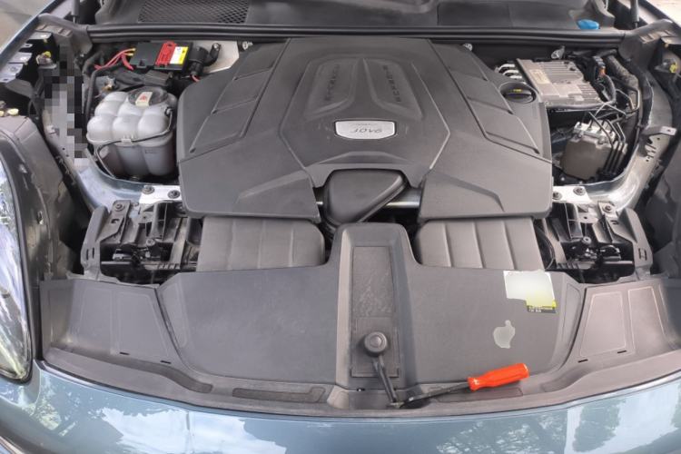 Used Porsche Cayenne 2018 Cayenne 3.0T Engine Bay
