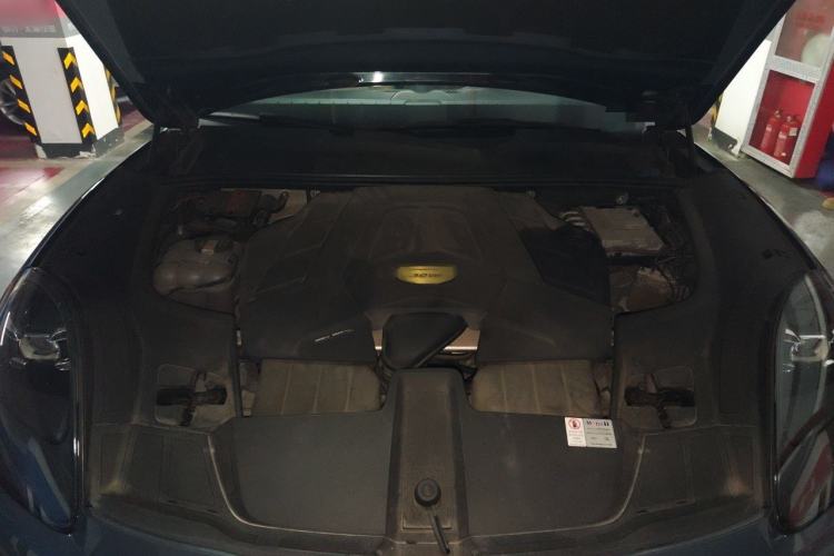 Used Porsche Cayenne 2018 Cayenne 3.0T Engine Bay