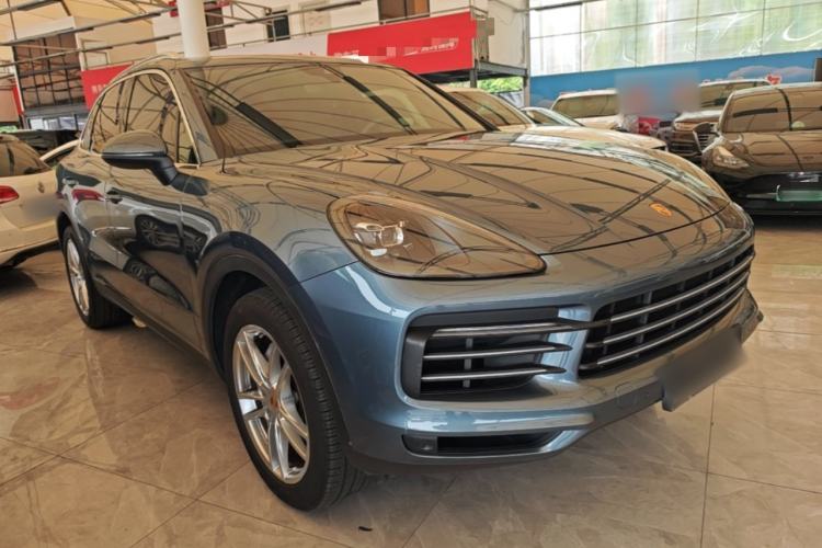 Used Porsche Cayenne 2018 Cayenne 3.0T Front Right 45 Deg