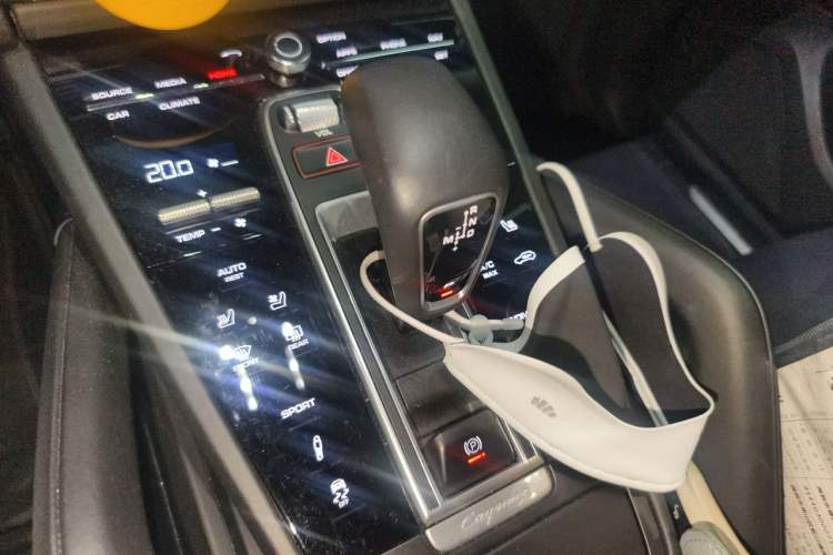 Used Porsche Cayenne 2018 Cayenne 3.0T Gear Lever