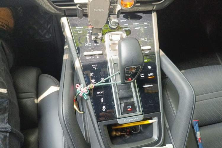 Used Porsche Cayenne 2018 Cayenne 3.0T Gear Lever