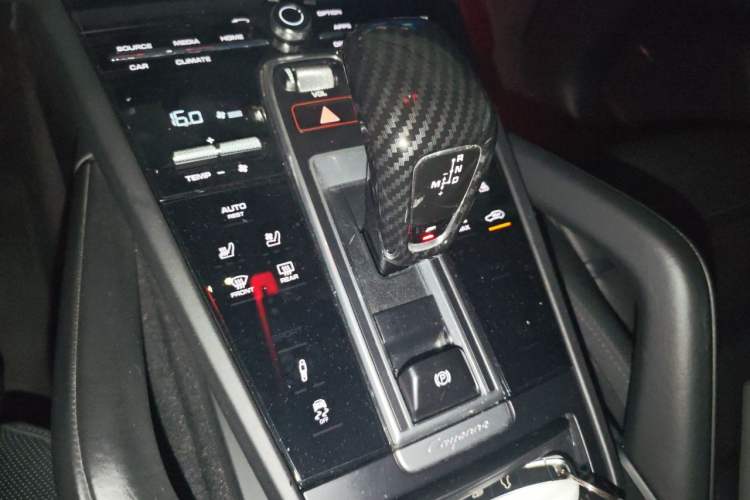 Used Porsche Cayenne 2018 Cayenne S 2.9T Gear Lever