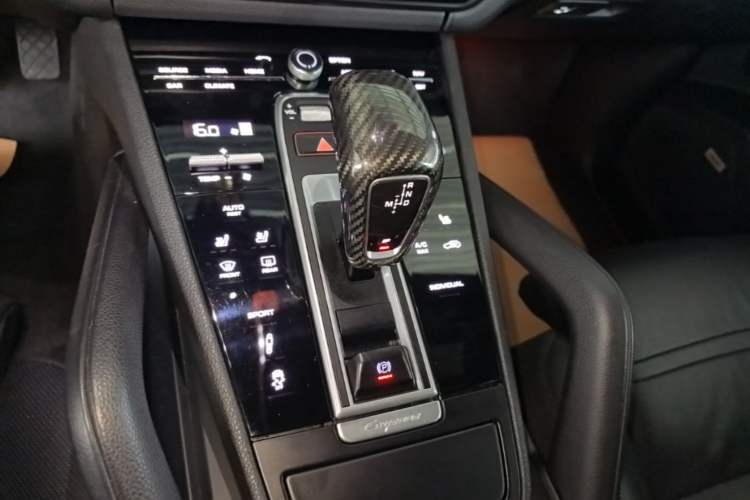 Used Porsche Cayenne 2018 Cayenne 3.0T Gear Lever