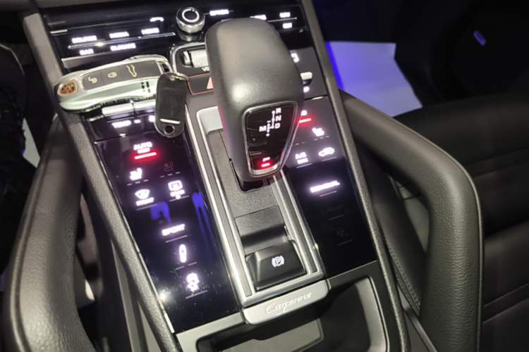 Used Porsche Cayenne 2018 Cayenne 3.0T Gear Lever