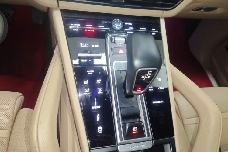 Used Porsche Cayenne 2018 Cayenne 3.0T Gear Lever