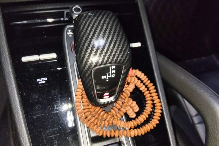 Used Porsche Cayenne 2018 Cayenne 3.0T Gear Lever